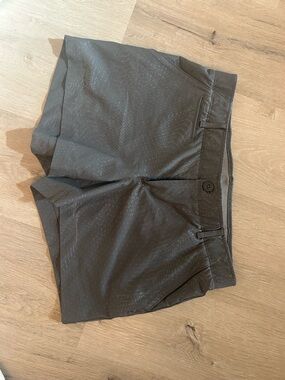 Under Armour Gray Athletic Golf Shorts